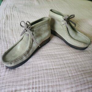 Clarks Originals Wallabee Shoes/Boots Men’s Size 5.5 M Tan Suede Style 35385